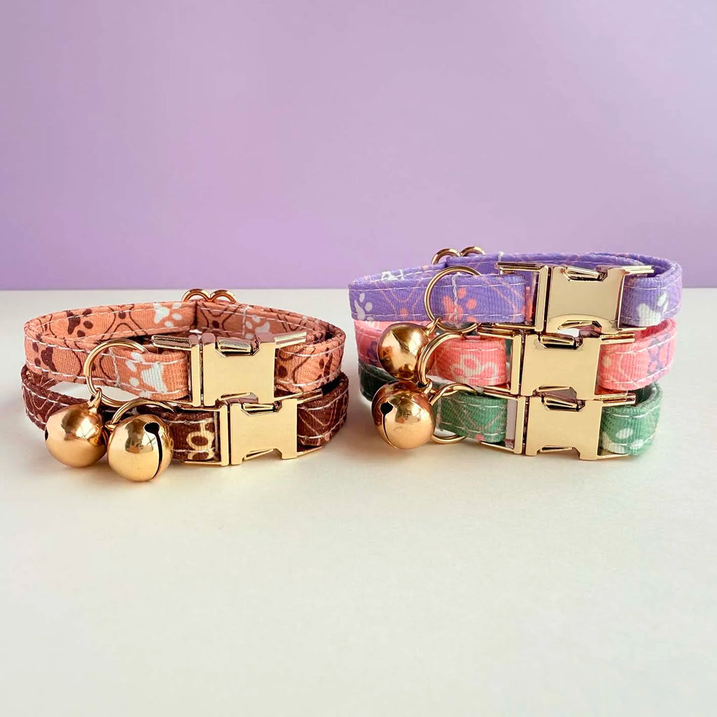 Katt-halsband med tassmotiv