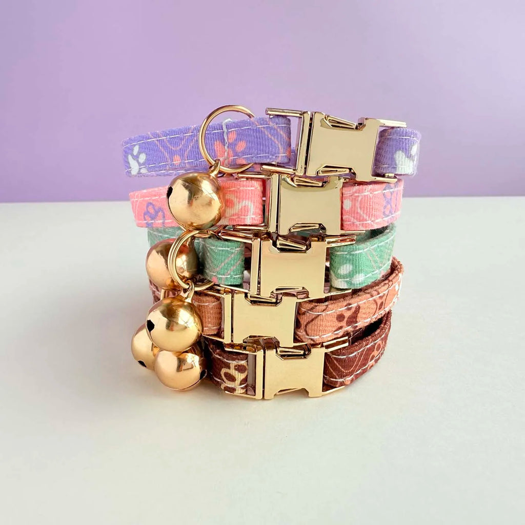 Katt-halsband med tassmotiv